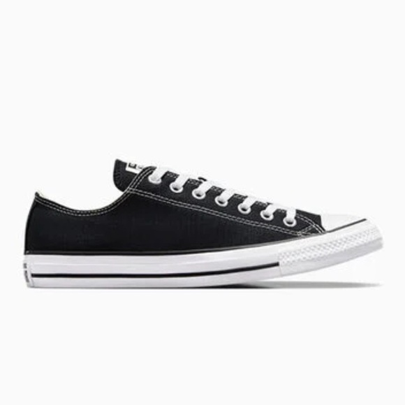Converse | Unisex black classic All Star lace up sneakers Men’s 9.5 Women’s 11.5 - Picture 1 of 16